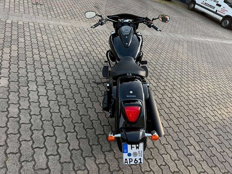 Suzuki Sonstiges C 1500 T