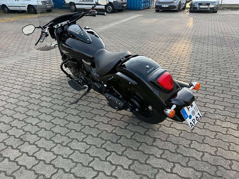 Suzuki Sonstiges C 1500 T