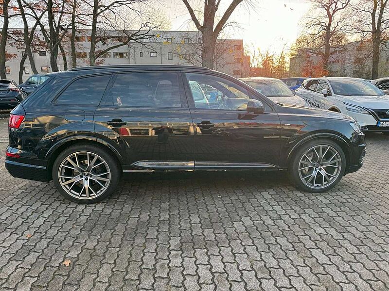 Audi Q7 50 TDI quattro